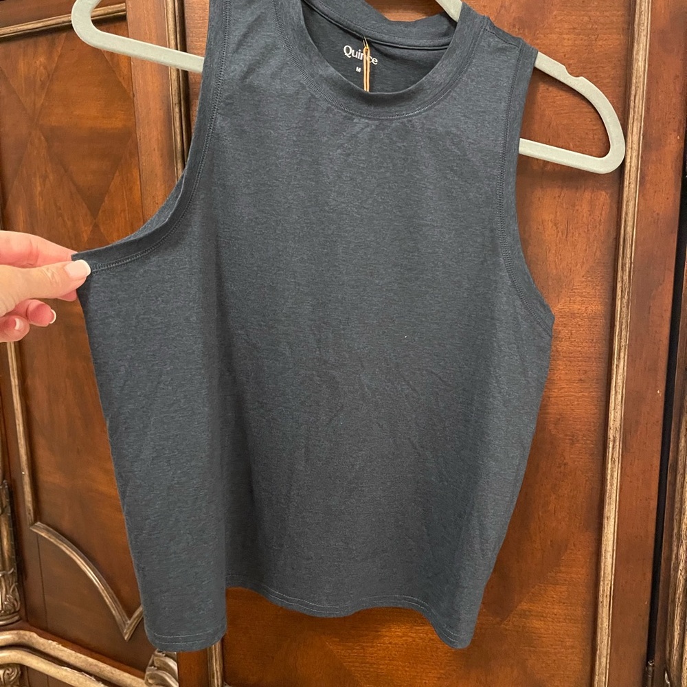 Quince Dark Gray Muscle Tee